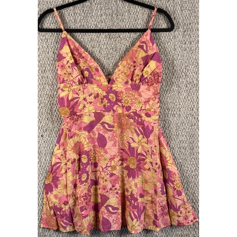 Cider Floral Top Size L Pink Purple Yellow V-Neck Smocked Back
